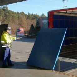 Rampenladebrücke - Typ FBS - Stahl - 5000 Kp - Seitenverschiebbar